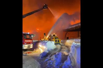 Passo del Rombo, in fiamme museo di motociclismo VIDEO