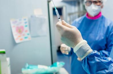 Basilicata, più vaccini agli anziani: la proposta è di partire dagli over 75