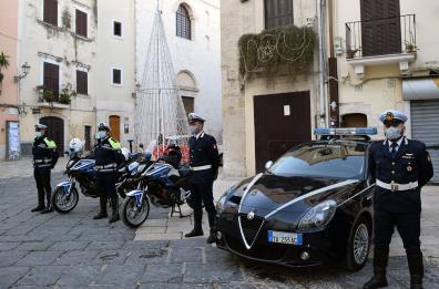 Bari, la Polizia locale celebra San Sebastiano: «Un pensiero a chi soffre per il Covid». Gli auguri del sindaco
