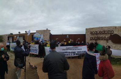Porto Cesareo,  sit-in per sollecitare l'attivazione della rete fognaria 