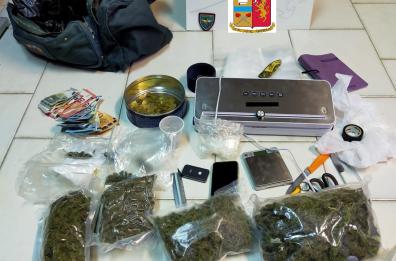 Cerignola, nascondeva oltre un chilo di marijuana nel borsone in una siepe: arrestato 47enne