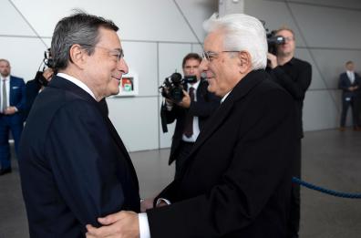 Crisi politica, Mattarella detta l'agenda: «No elezioni, ve lo do io il Governo». E convoca Draghi