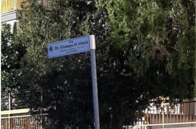 Canosa, ritorna la targa a via Giuseppe Di Vittorio rimossa nei giorni scorsi 