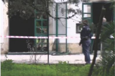 Cutrofiano, bomba contro l'auto di una donna: villa sventrata da un’esplosione 
