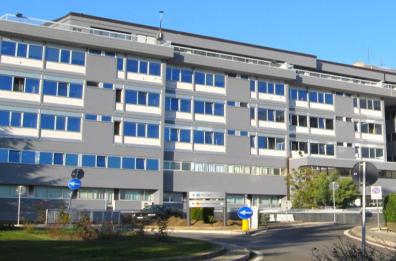 Melfi, studenti del Liceo artistico donano 15 loro opere al Centro oncologico di Rionero 