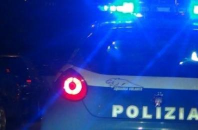 Bari, auto rubate e due persone denunciate: controlli serrati della Polizia 