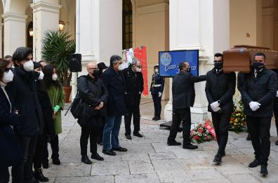 L'ultimo saluto a Franco Cassano: interprete della rinascita del Sud. I funerali