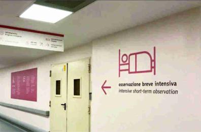 Puglia, stop a segnaletiche obsolete negli ospedali: cartelli modificabili con un clic