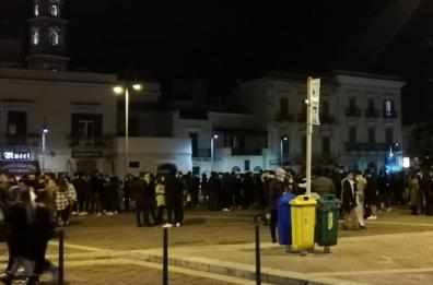Andria, vigile scrive alla sindaca: «Non ce la faccio più contro gli assembramenti» 