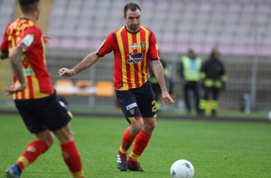 Lucioni dà il via alla volata per la serie A: «Regna l'equilibrio, il Lecce può farcela»