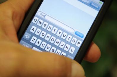 Prenotazione dei vaccini «Attenti ai falsi sms»