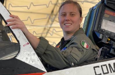 Erika Raballo è la prima «top gun» italiana: ora rotta su Taranto 