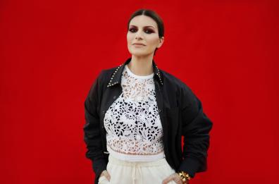 Laura Pausini e la nomination agli Oscar 2021: «All'estero ho meno paura, orgogliosa di essere italiana»