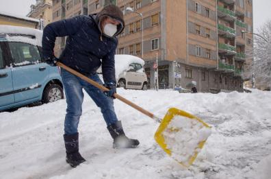 Basilicata, danni maltempo. «Faremo il possibile per agricoltori. Sollecitato il ministro»
