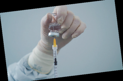 Vaccini Covid 19, da domani in Puglia somministrate dosi a domicilio per over 80