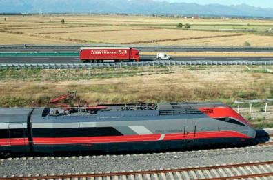 Il tunnel sotto l'Irpinia fa slittare la Napoli-Bari