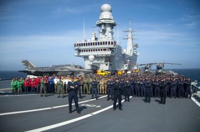 Taranto, la portaerei Cavour conclude prove in mare con gli F35