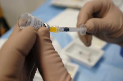 Il ping pong dei vaccini agli ammalati fragili