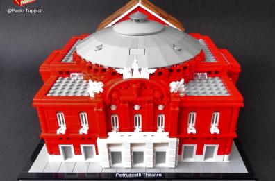 Bari, il teatro Petruzzelli «costruito» con 1.700 mattoncini Lego