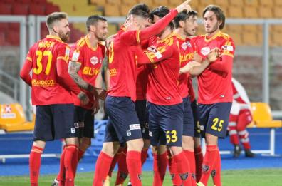 Lecce-Salernitana 2-0: giallorossi consolidano il secondo posto  