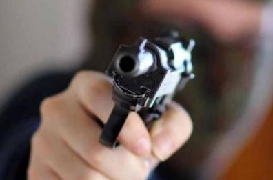 Scene da Far West a Foggia, colpi di pistola durante rapina in azienda agricola: illeso il custode 