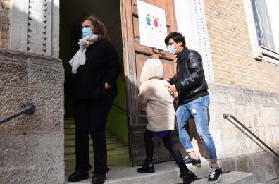 Basilicata, il ritorno in classe: scuole superiori al 50%