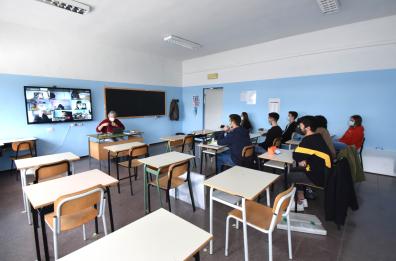 Covid e scuola, ritorno in classe oggi per 49% studenti 