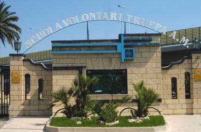 Taranto, hub vaccinale Covid in Scuola volontari Aeronautica 