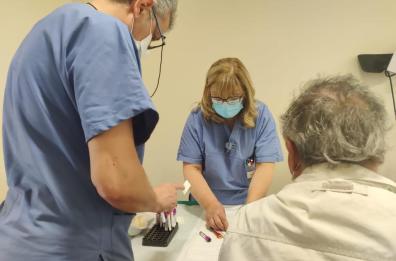 Puglia, vaccini anti Covid: somministrate 700mila dosi.  A Foggia primo drive through vaccinale