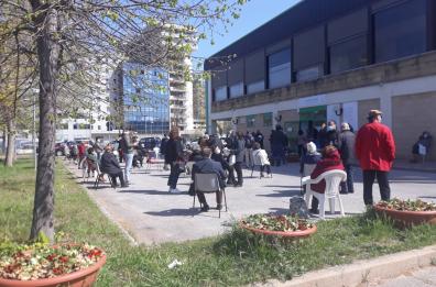 Puglia, da oggi vaccini a under 80 anche a chi non ha prenotato. Al via adesioni per 68 e 69 anni  