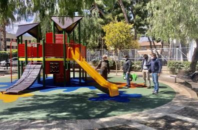 Bari,  pronte a Japigia le giostrine per l'infanzia