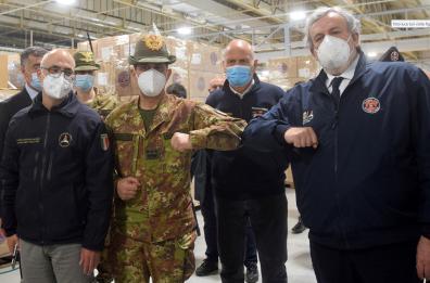 Vaccini, in Puglia poco personale rispetto a popolazione