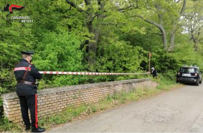 Grottole, tra i boschi del Materano trovata una discarica abusiva