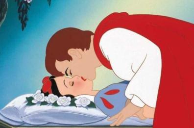 Il bacio di Biancaneve e il passato da cancellare