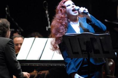 Taranto, al Teatro Fusco tributo a Milva con il pubblico