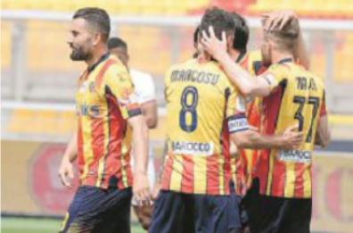 Lecce, dieci giorni per ricucire il sogno della promozione in A
