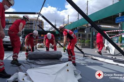 Test rapidi gratuiti in stazione a Bari, la Croce Rossa avvia tensostruttura