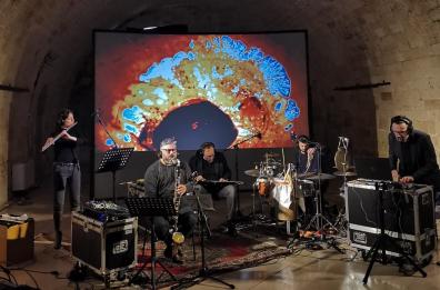 "À vide (storia naturale del vuoto)": la musica di Francesco Massaro & Bestiario incontra le immagini di Egidio Marullo