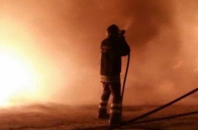 Foggia, nel ghetto di Borgo Mezzanone  una baracca distrutta in un incendio
