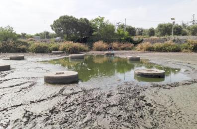 Conversano, a causa del caldo si è prosciugato il lago 