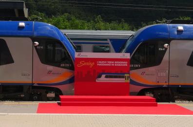Potenza, presentati i nuovi treni Swing in vista dell'estate