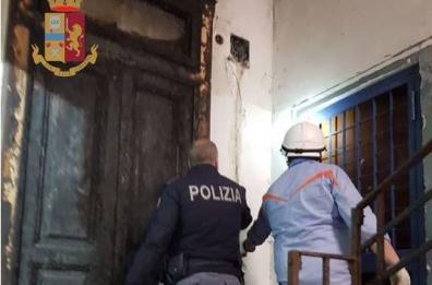 Taranto,  bypass alla linea elettrica nel condominio: cinque denunce