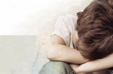 Brindisi, abusi in ascensore su ragazzini di 12 anni: arrestato 16enne