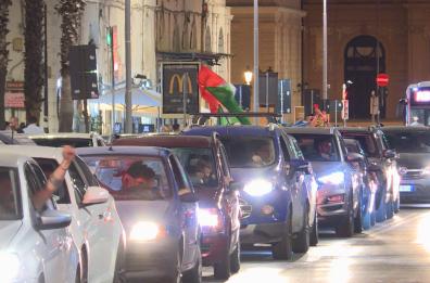 Bari, evade dai domiciliari per festeggiare l'Italia: denunciato 19enne