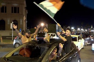 Euro 2020, gli azzurri in finale: la folle gioia dei tifosi in piazza da Cerignola a Matera