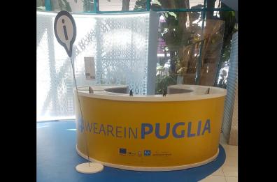 Bari, «aeroporto pieno di turisti ma l'info-point è in abbandono»