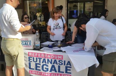 Eutanasia: al via dalla Puglia raccolta firme per referendum