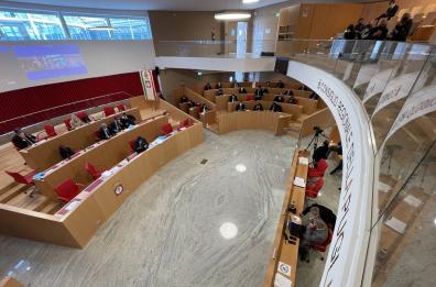 Puglia, Piemontese: «Bilancio regionale gode di buona salute». Palese: «Con il caro energia costi aumentati di 200 mln»