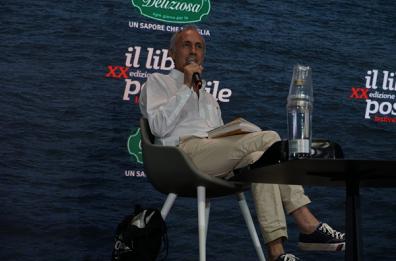 Polignano, il premio Nobel Wole Soyinka chiude il Festival del Libro Possibile 