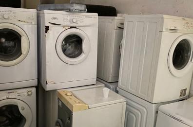 Bari, lavatrici usate rivendute senza autorizzazione: denunciato commerciante